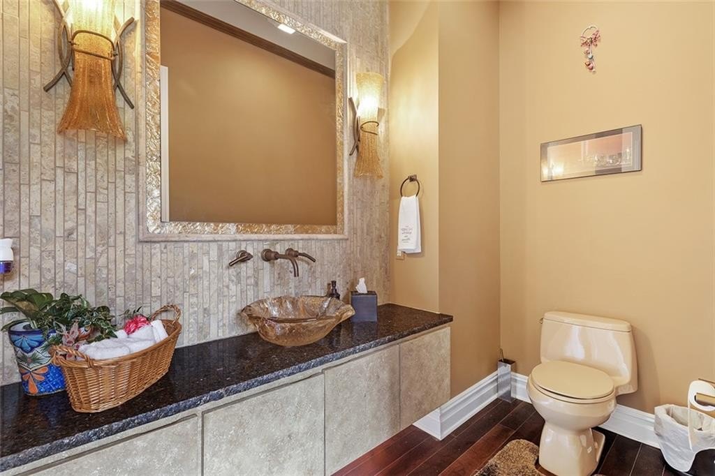 Listing photo 18